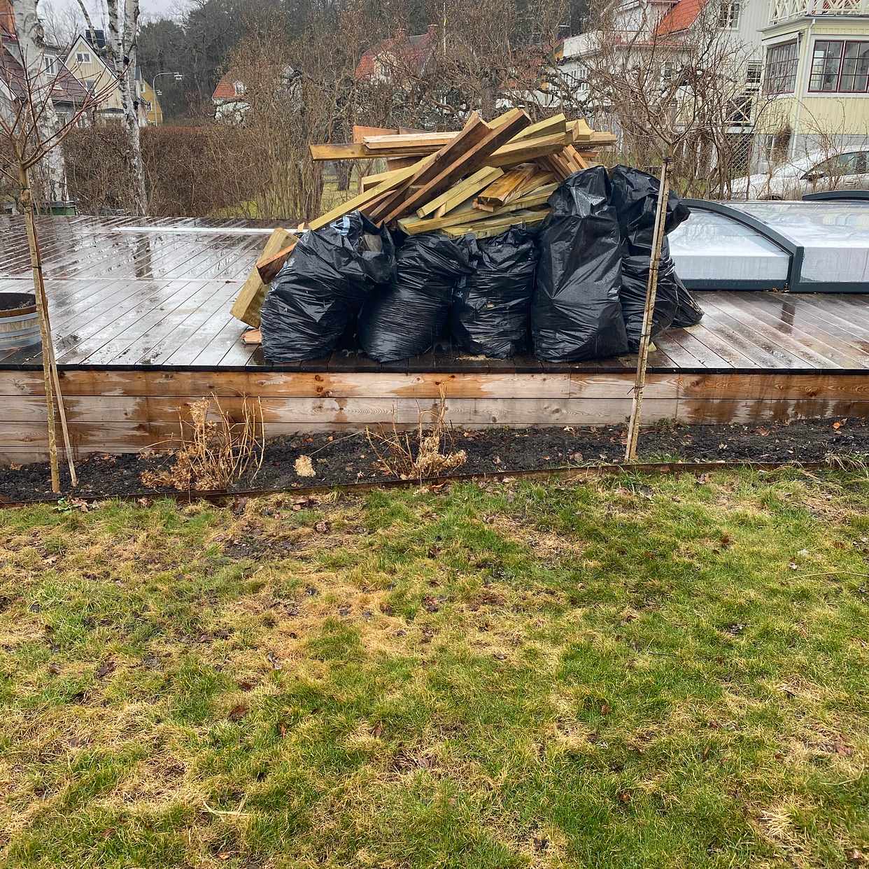 image of Garbage taras - Bromma