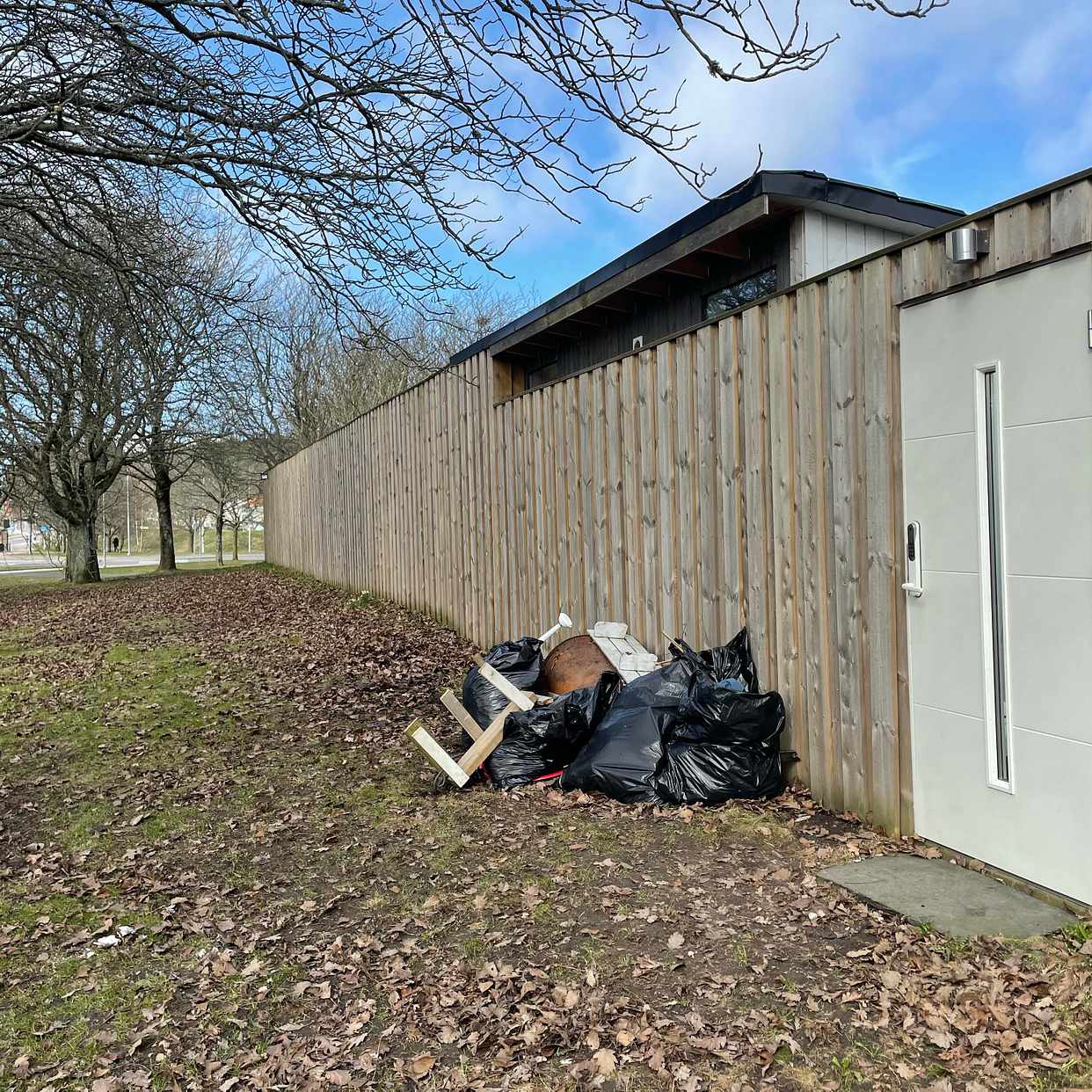 image of Skärp från trädgården. - Västra Frölunda