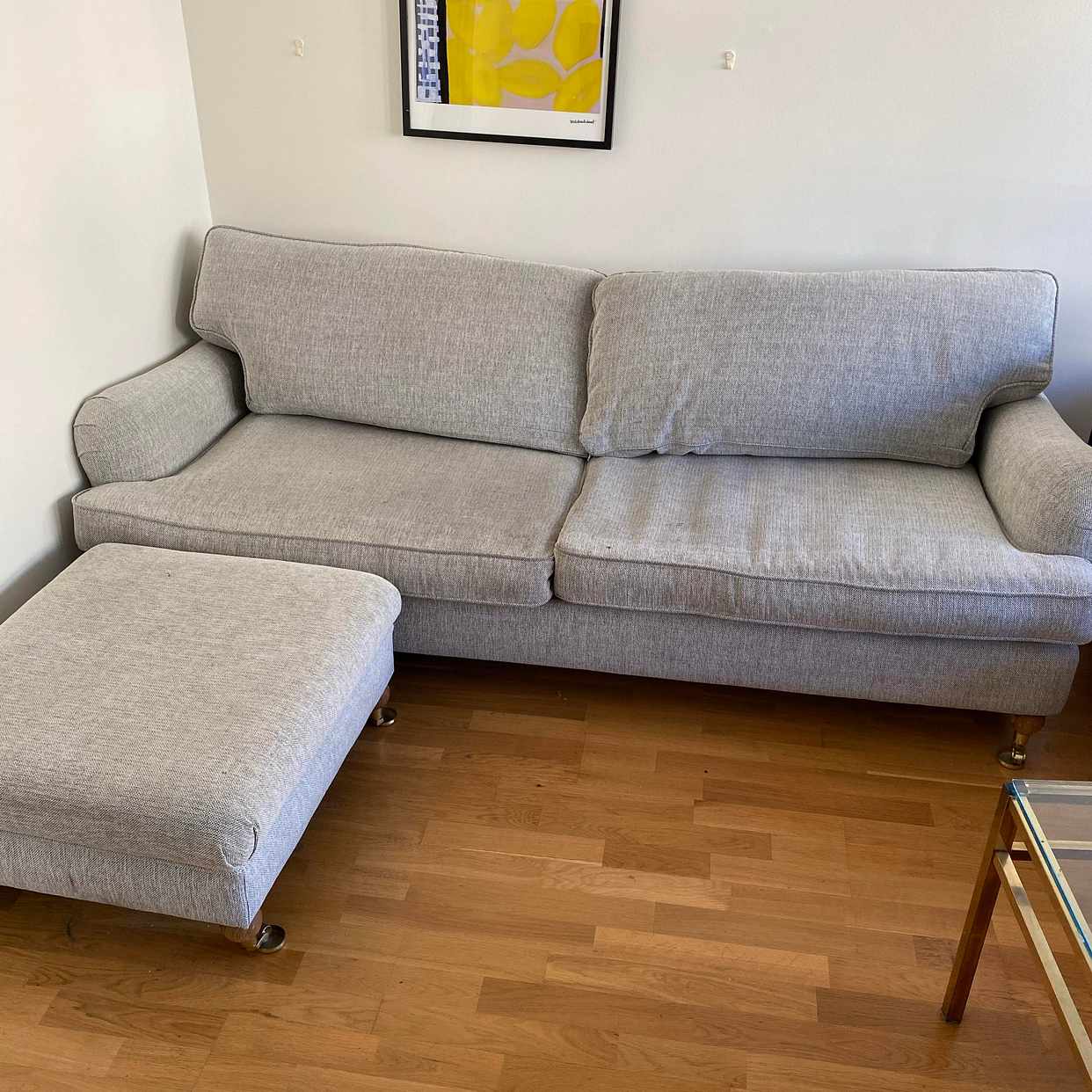 image of Soffa bortskänkes - Sundbyberg