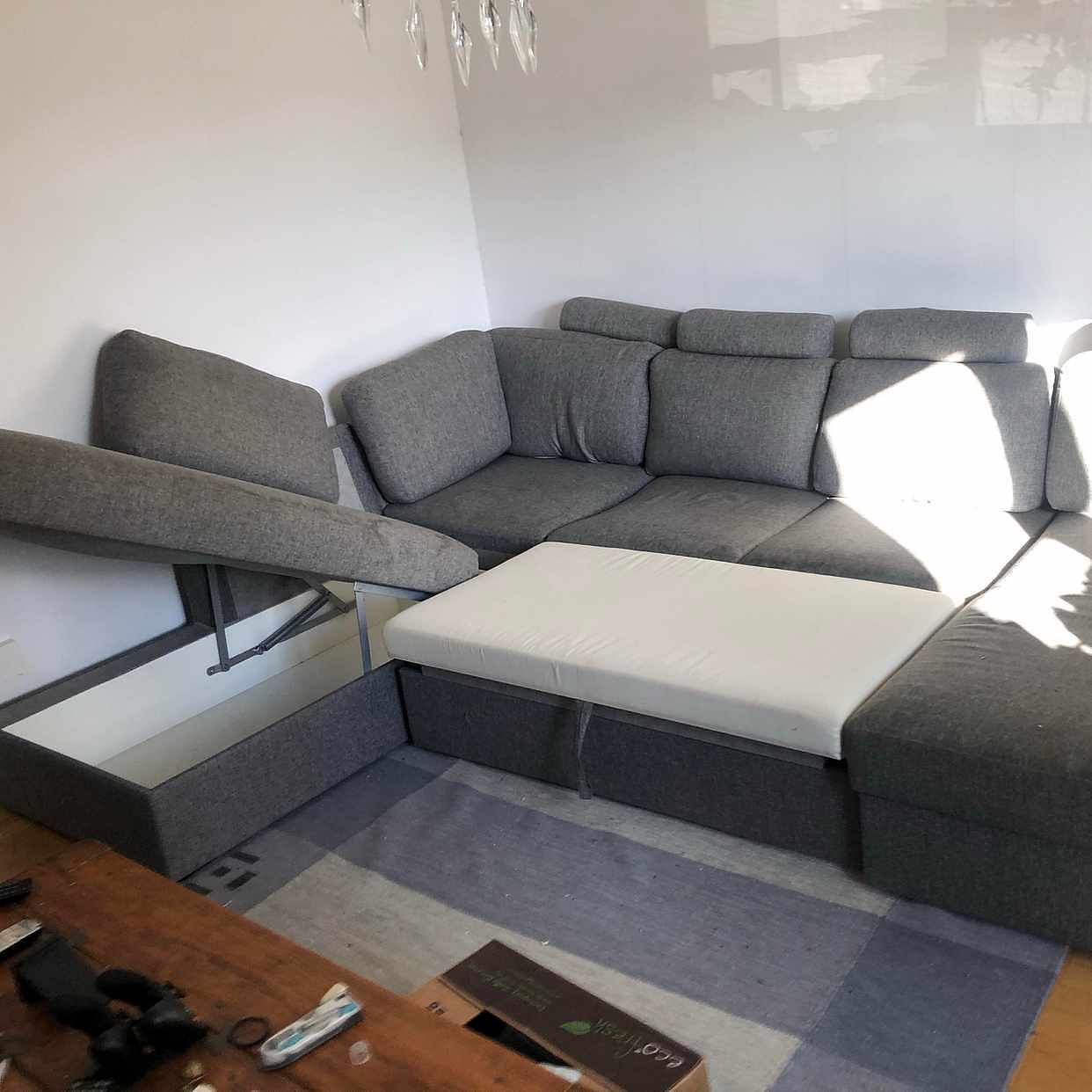 image of Stor bäddsoffa skänkes - 