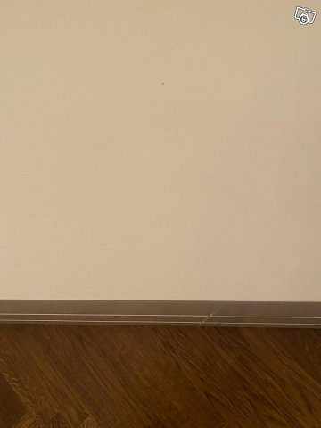 image of IKEA Malm Byrå med Glassk - 