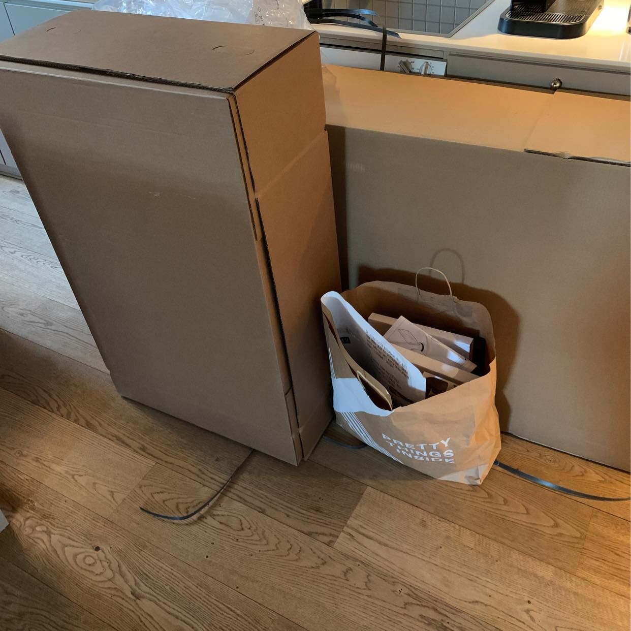 image of Hämta upp pappkartonger - Göteborg