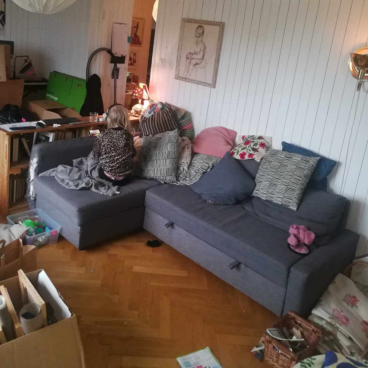 image of Soffa, stol, hylla, säcka - Lidingö