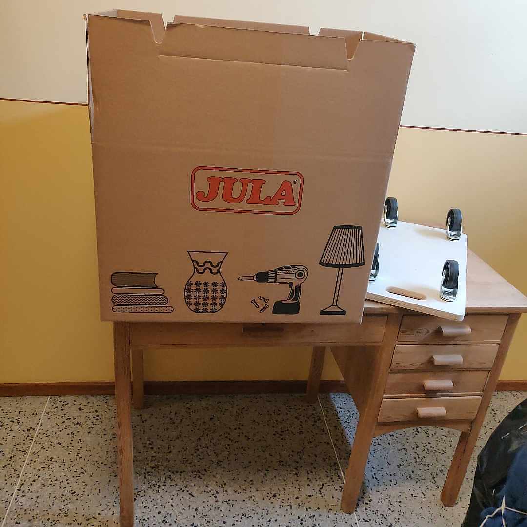 image of Flytta lite saker  - 