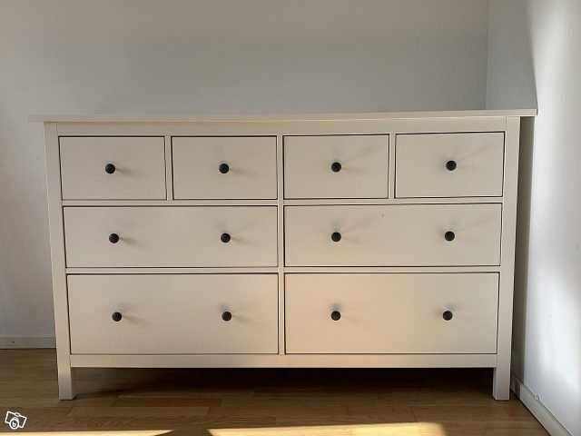 image of Hemnes byrå från Ikea - 