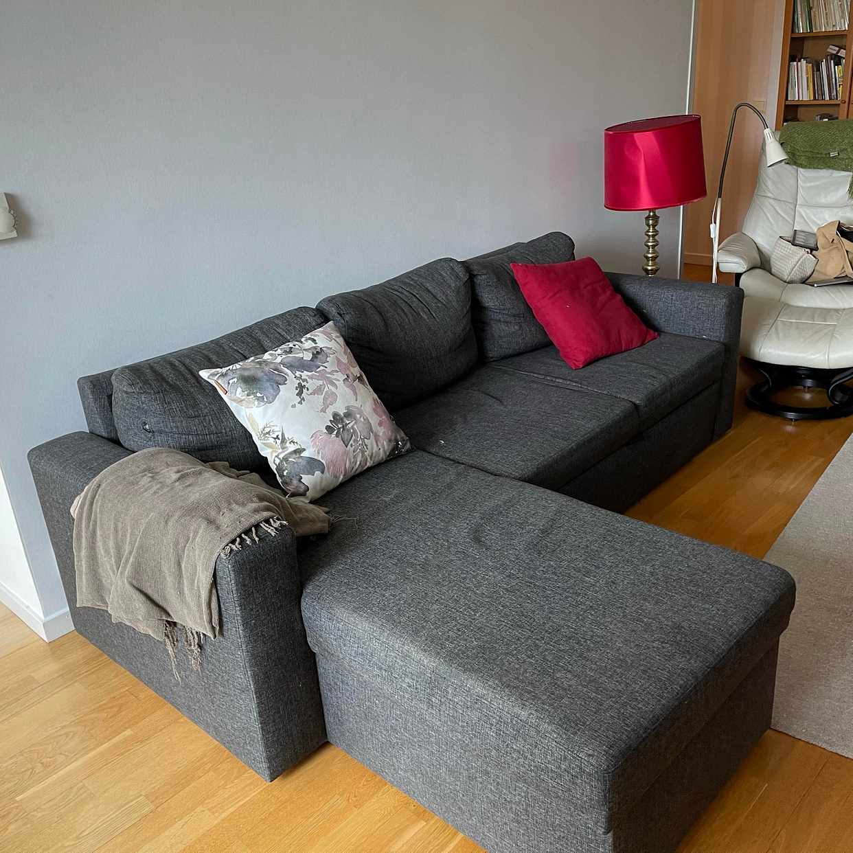 image of Bäddsoffa bortskänkes - Stockholms Stad