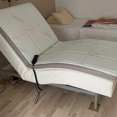 image of Ställbar säng hämtas. Tip - 