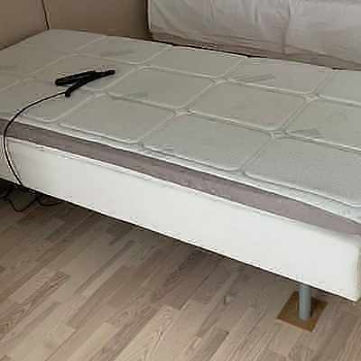 image of Ställbar säng hämtas. Tip - 
