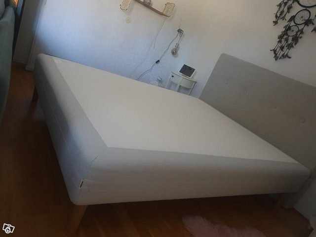 image of Säng 160 och sänggavel - 