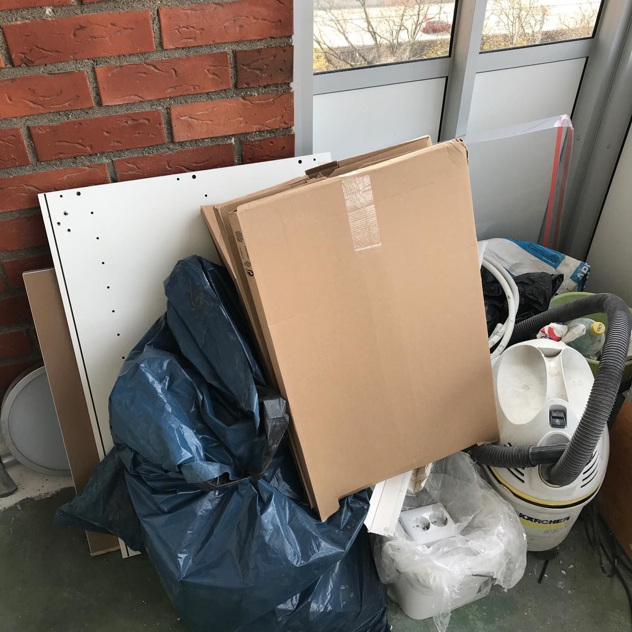 image of Blandat från renovering - Nacka