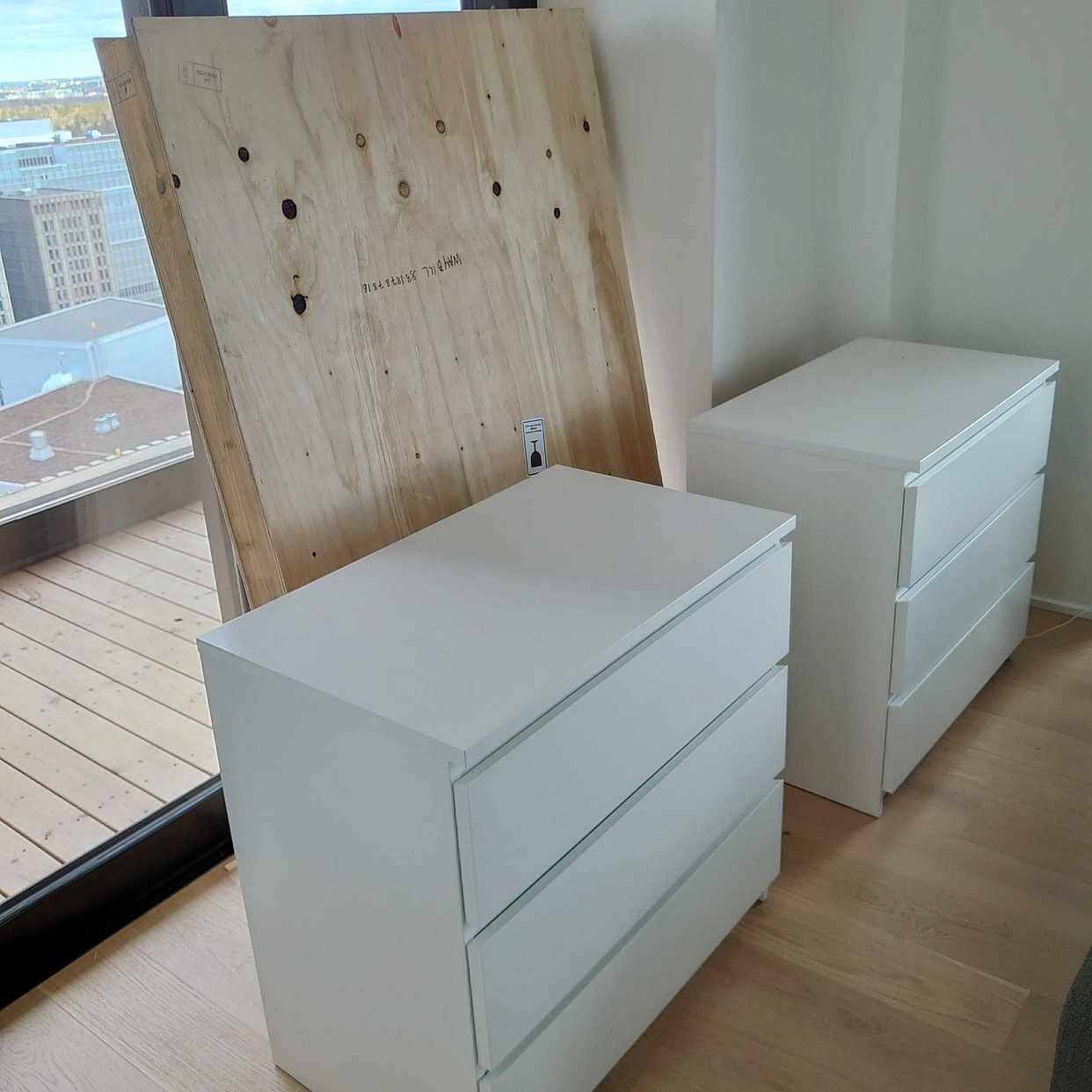 image of 2 IKEA MALM + 1 board - Stockholm