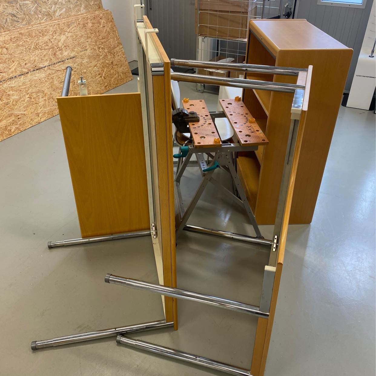 image of Återbruk Möbler & löpband - Mölnlycke