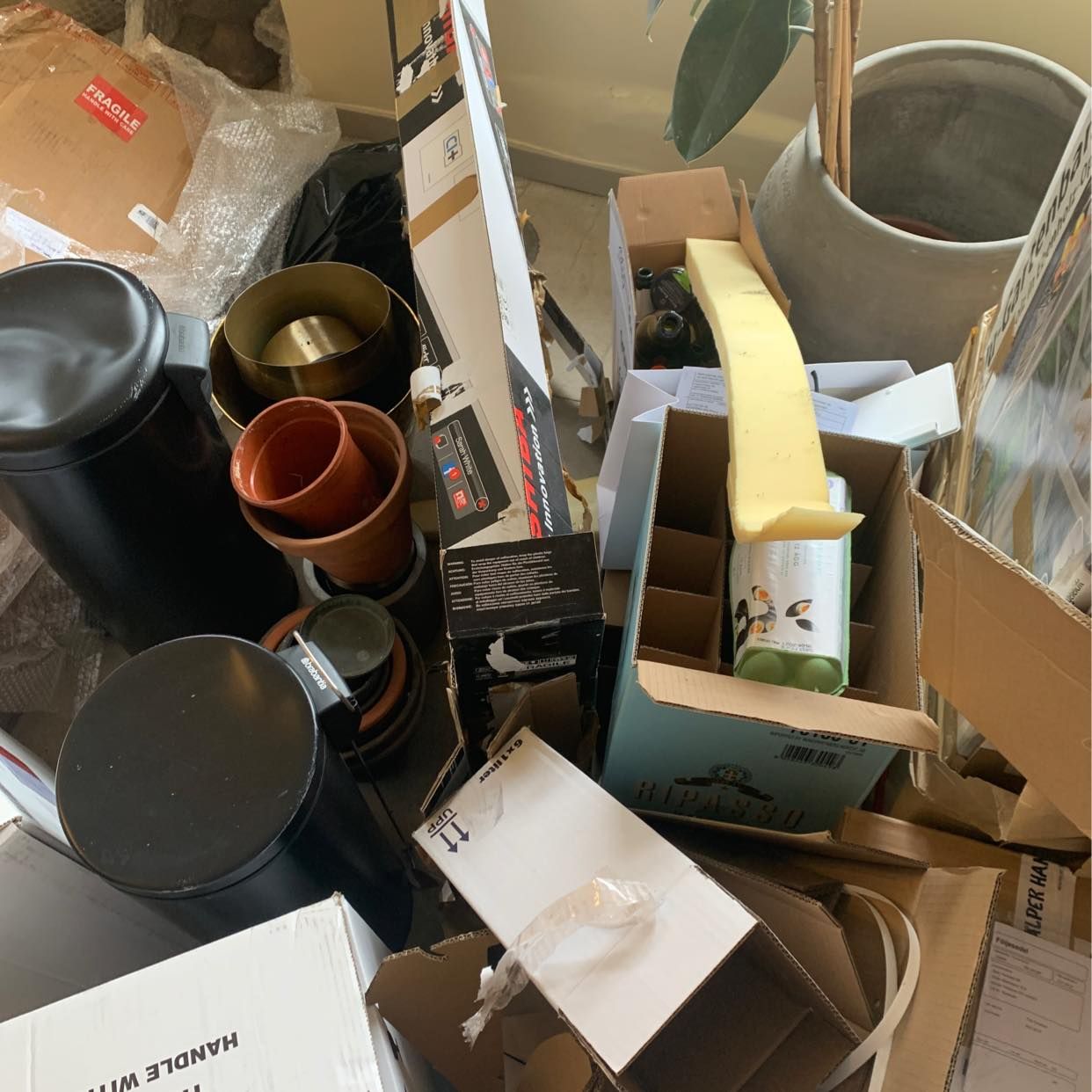 image of Throw away, recycle - Stockholm