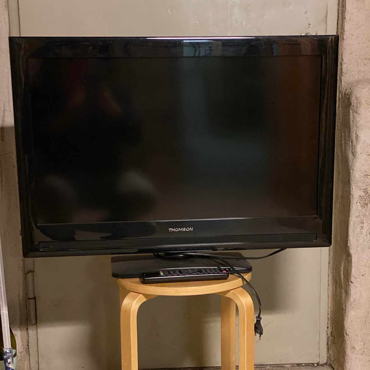 image of Thomson 32hs2246c LCD TV - Hägersten