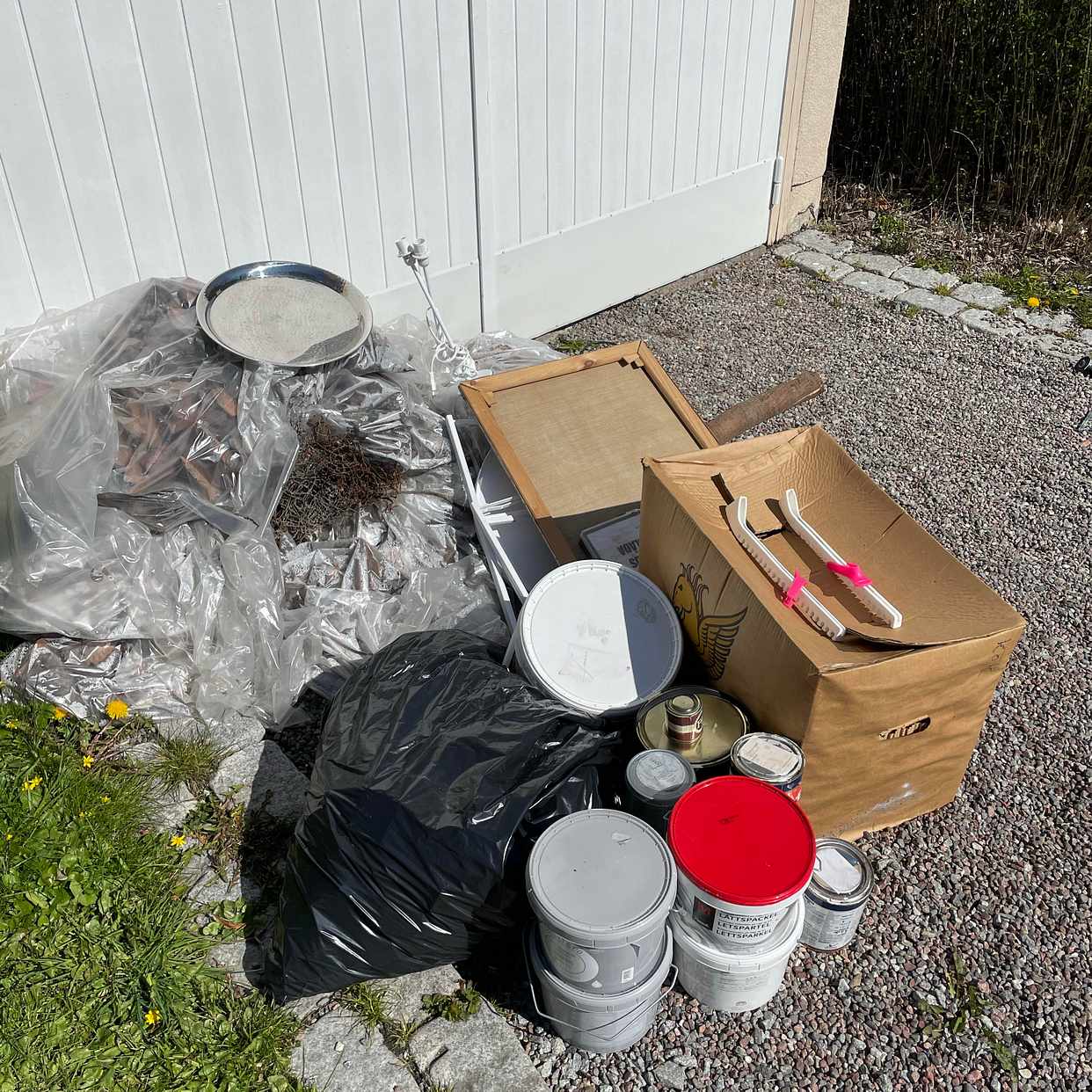 image of Diverse skräp - Djursholm