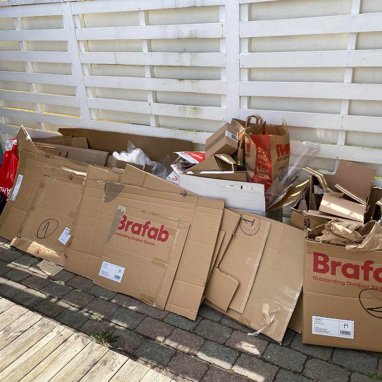 image of Cardboard, plastic, paint - Västra Frölunda