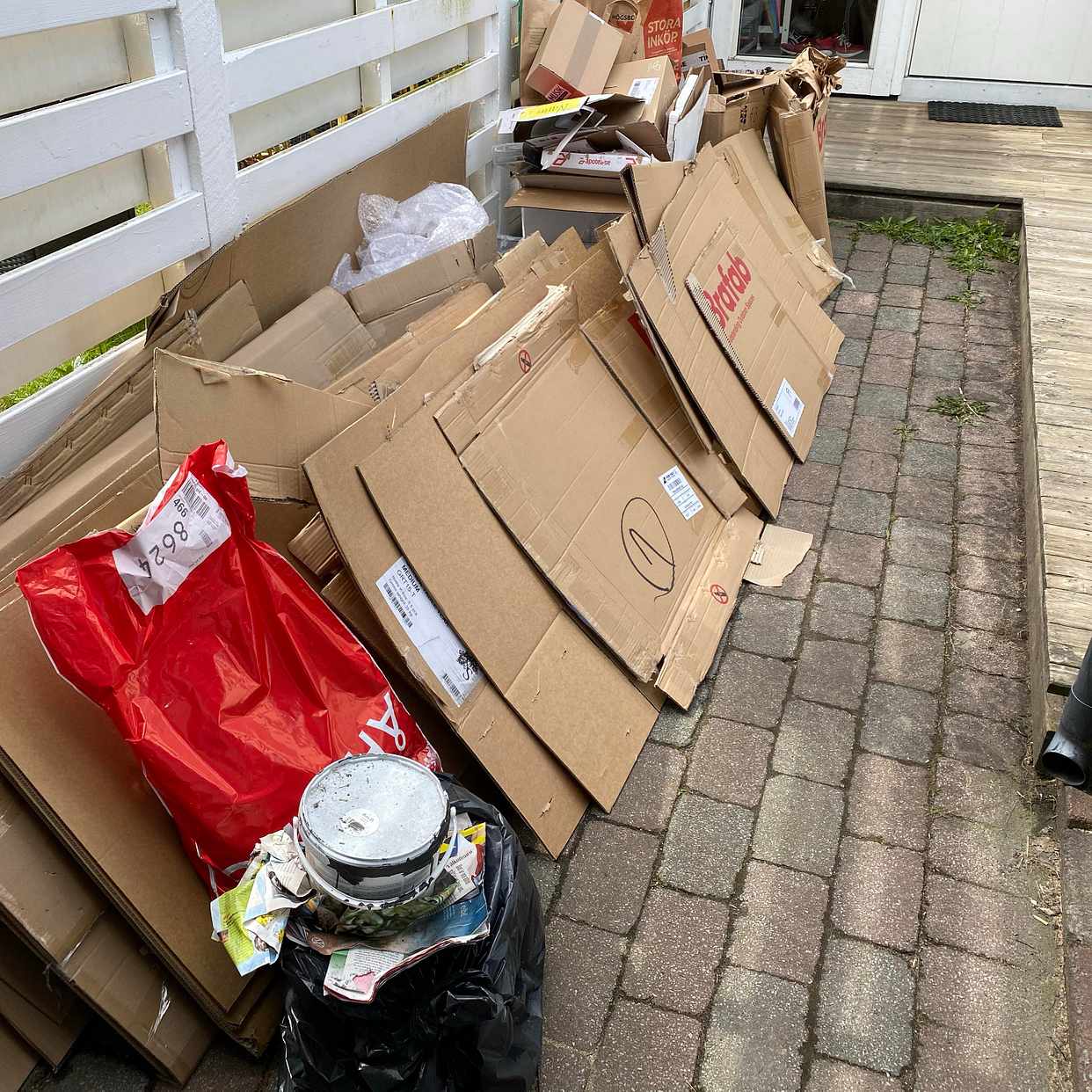 image of Cardboard, plastic, paint - Västra Frölunda