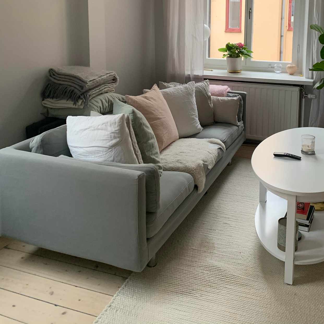 image of Soffa bortslumpas - Stockholm