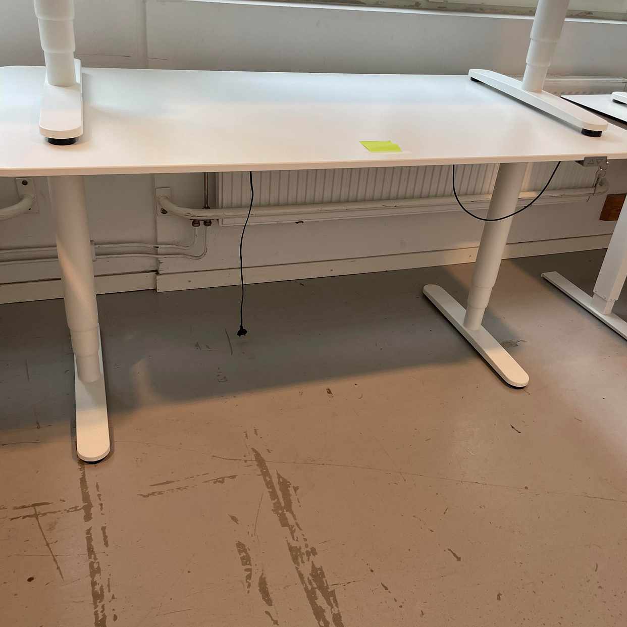 image of Standing Desk 140x80cm - 