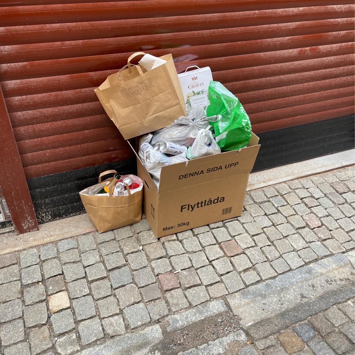 image of 1 karton 1 påse - Stockholm
