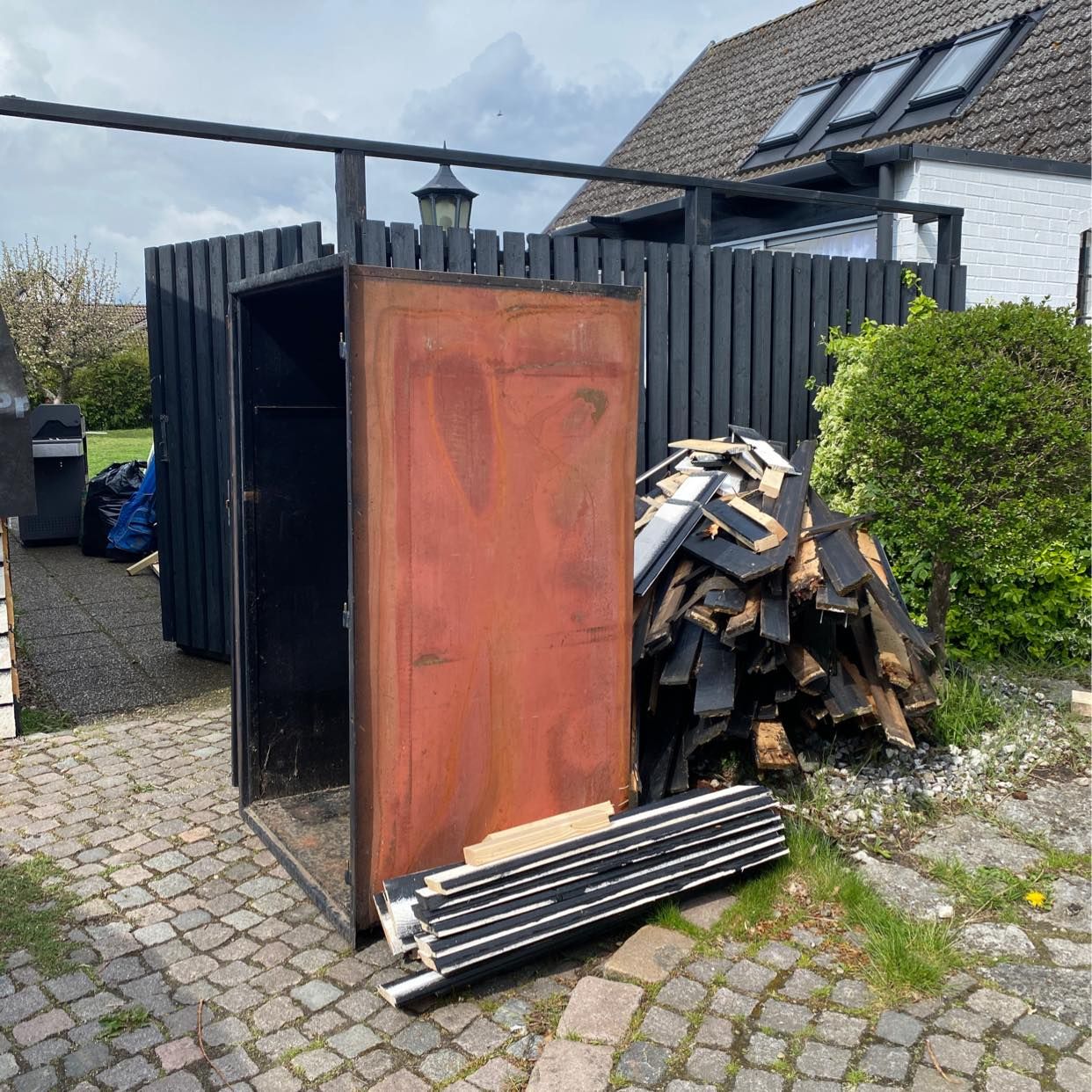 image of Allt möjligt från garage - Landskrona