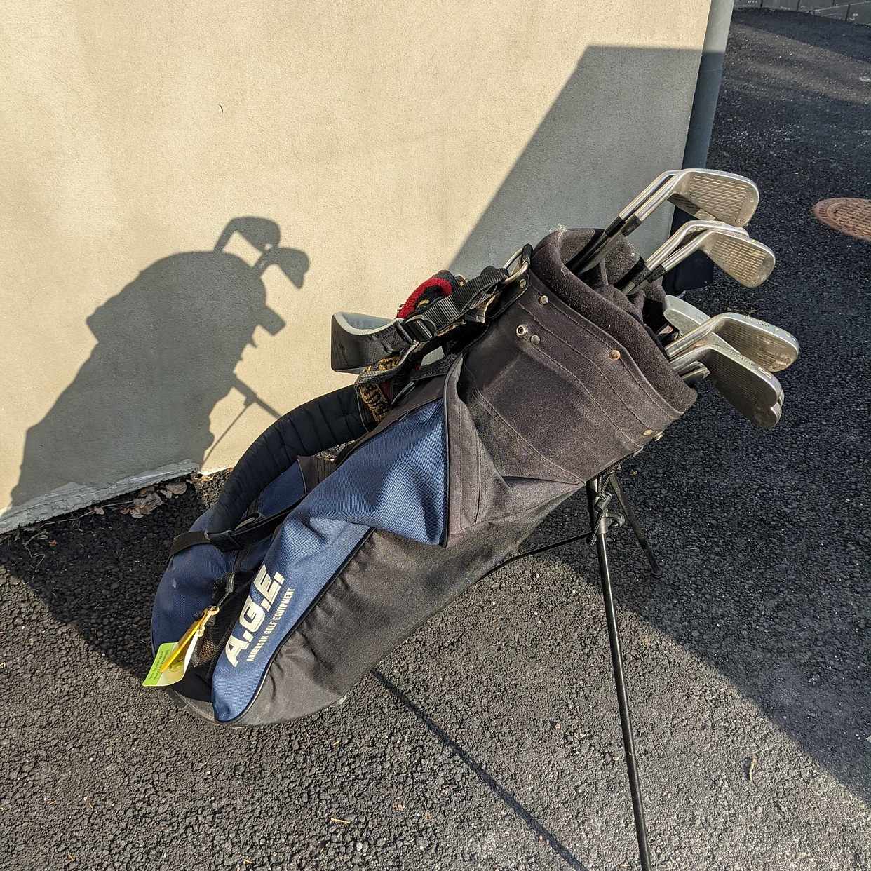 image of Golfklubbor och bag - Tyresö
