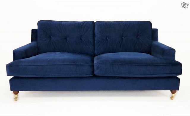 image of Fräsch soffa och tillhöra - 
