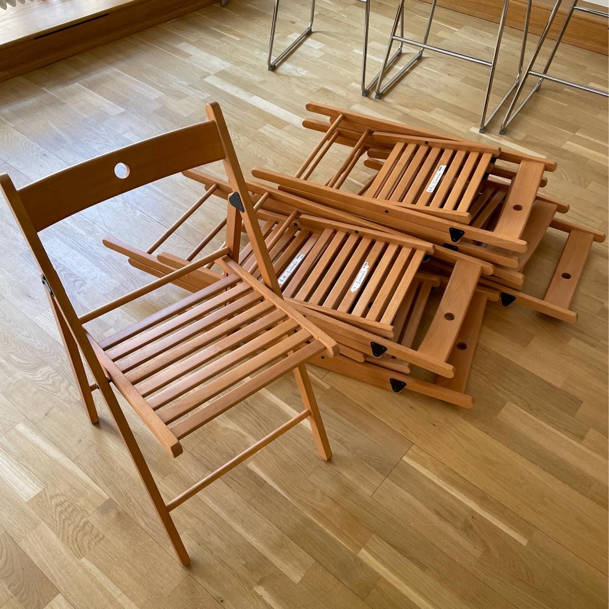 image of 8 st klappstolar - Stockholm