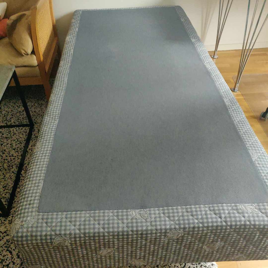 image of Begagnad säng 90 x 200 cm - Hägersten