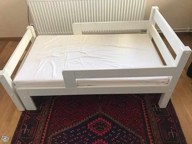 image of Move small kids bed - 
