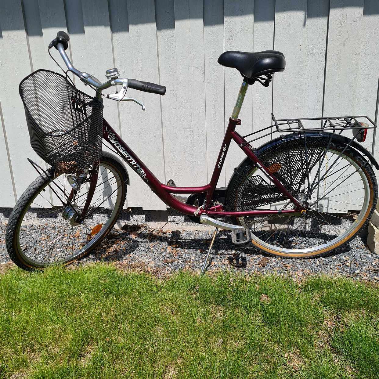 image of En damcykel och 160 säng - Åkersberga