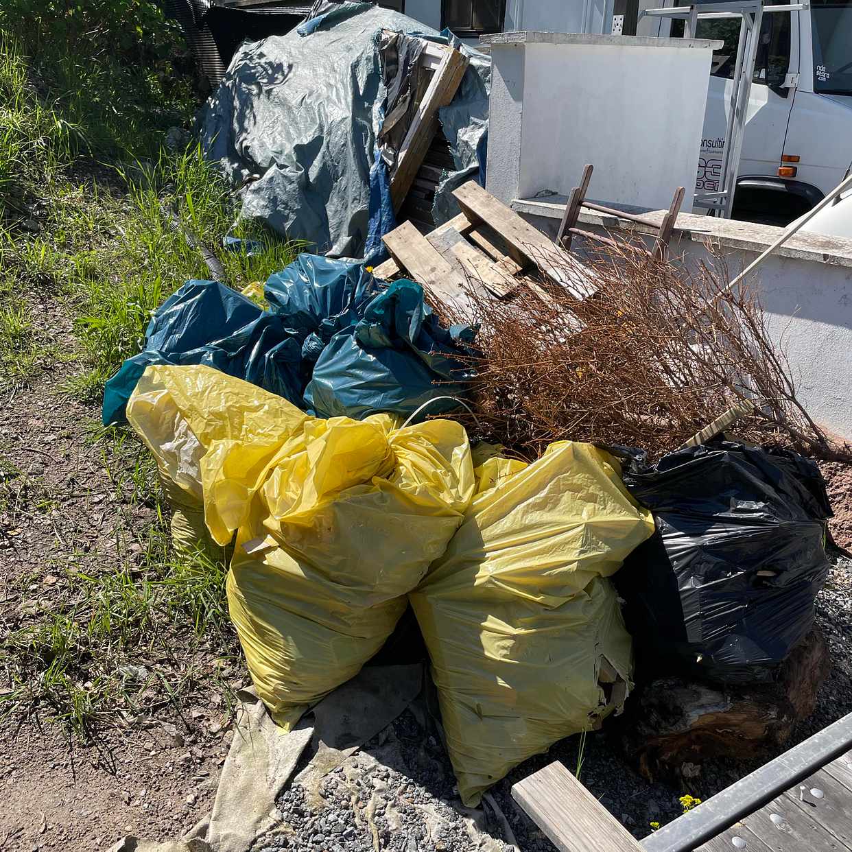 image of Byggavfall trädgårdsavfal - Saltsjö-Boo