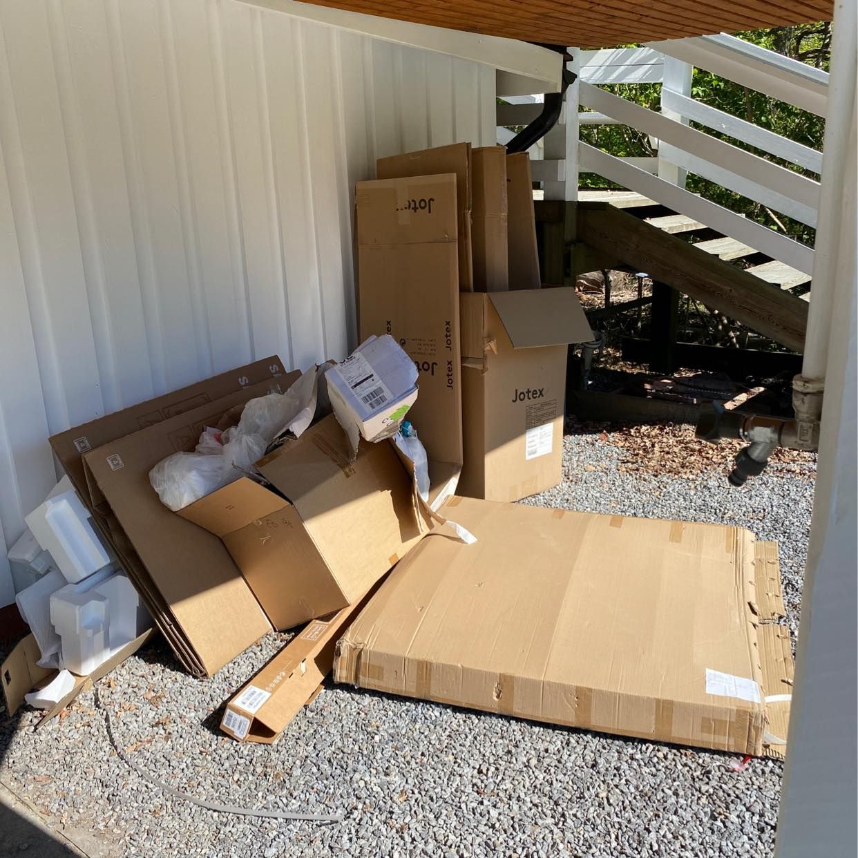 image of Kartonger plast frigolit - Saltsjöbaden