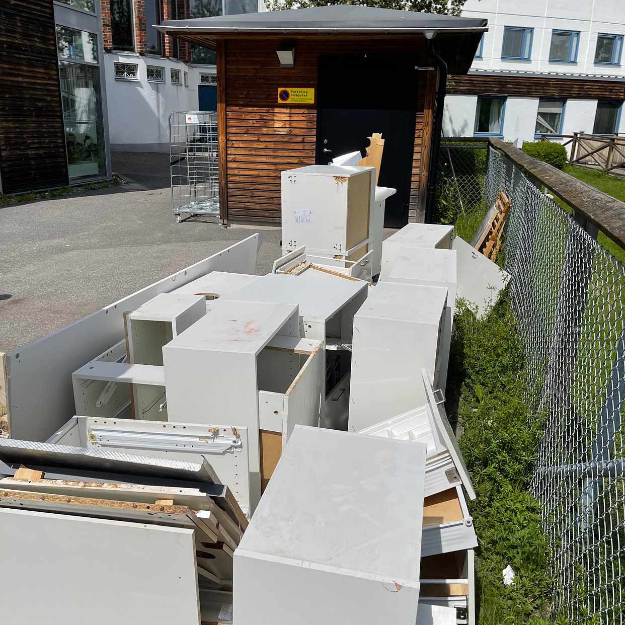image of Återvinning gammalt kök - Sollentuna