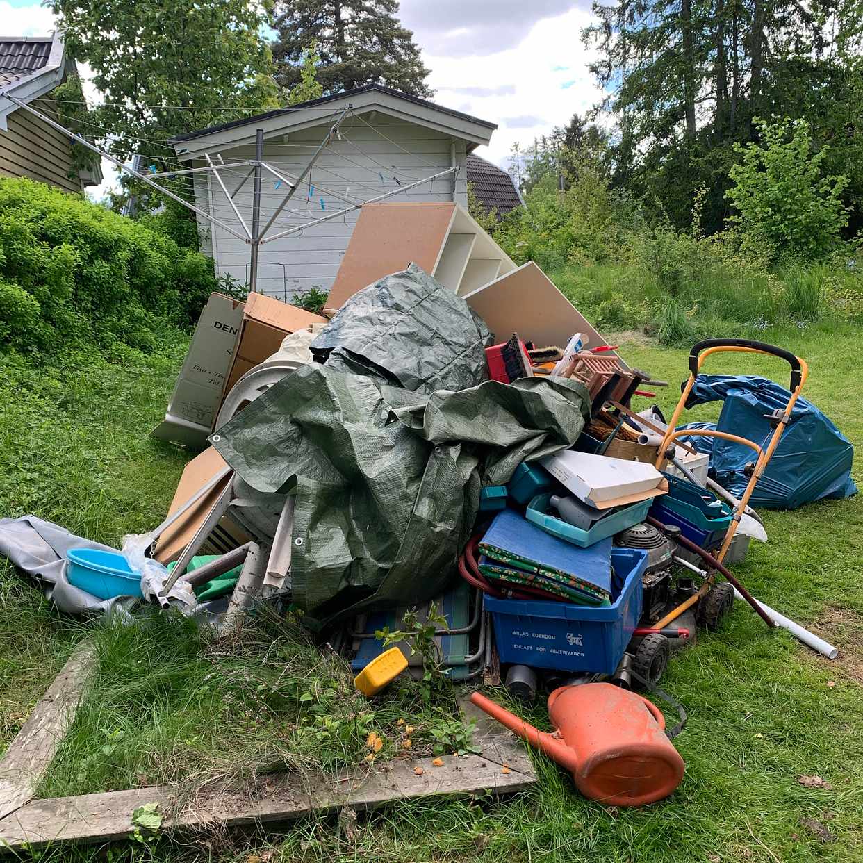 image of Kartonger och allt - Huddinge