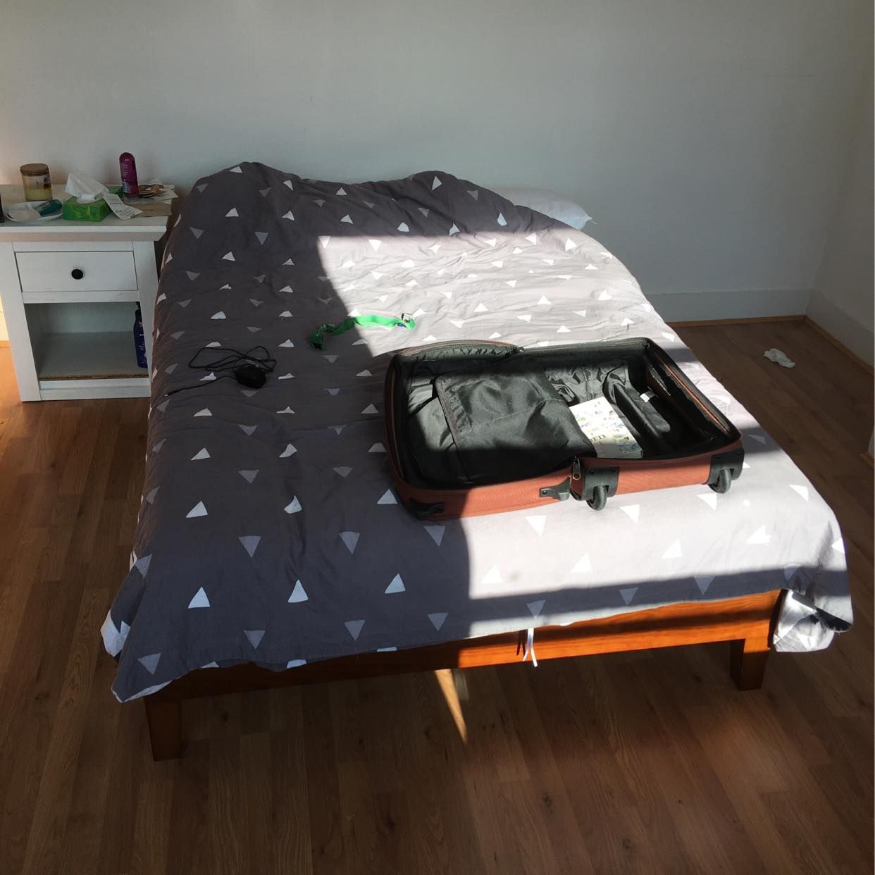 image of Throw a bed and mattress - Islington