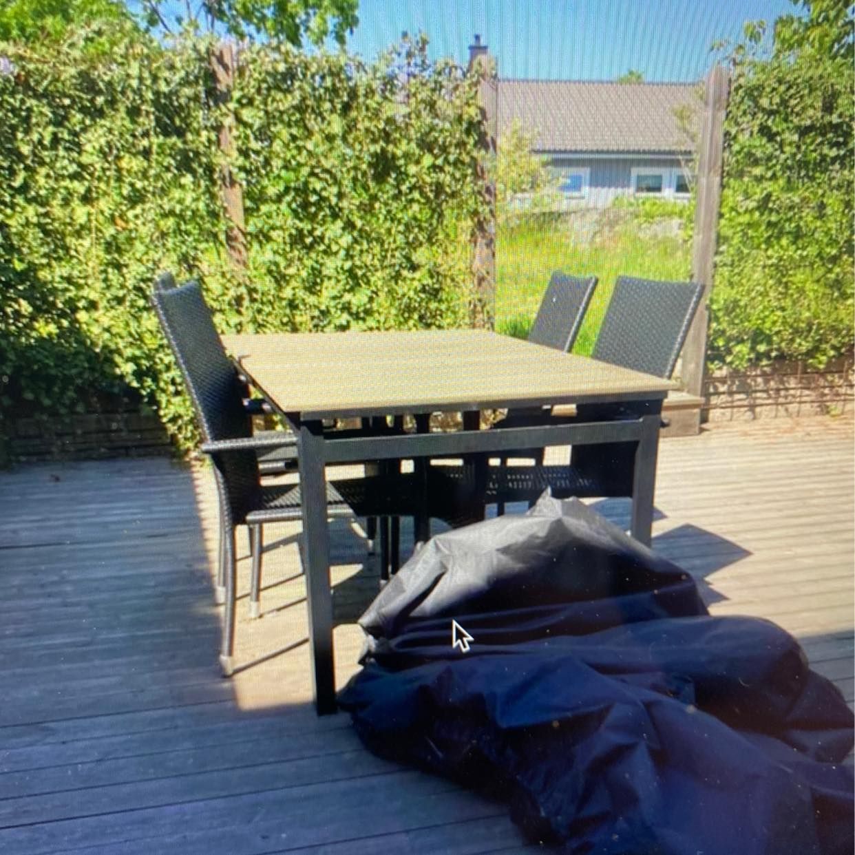 image of Matbord och 4 stolar - 