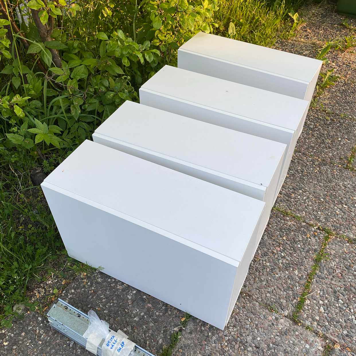 image of Ikea bestå överskåp - Täby
