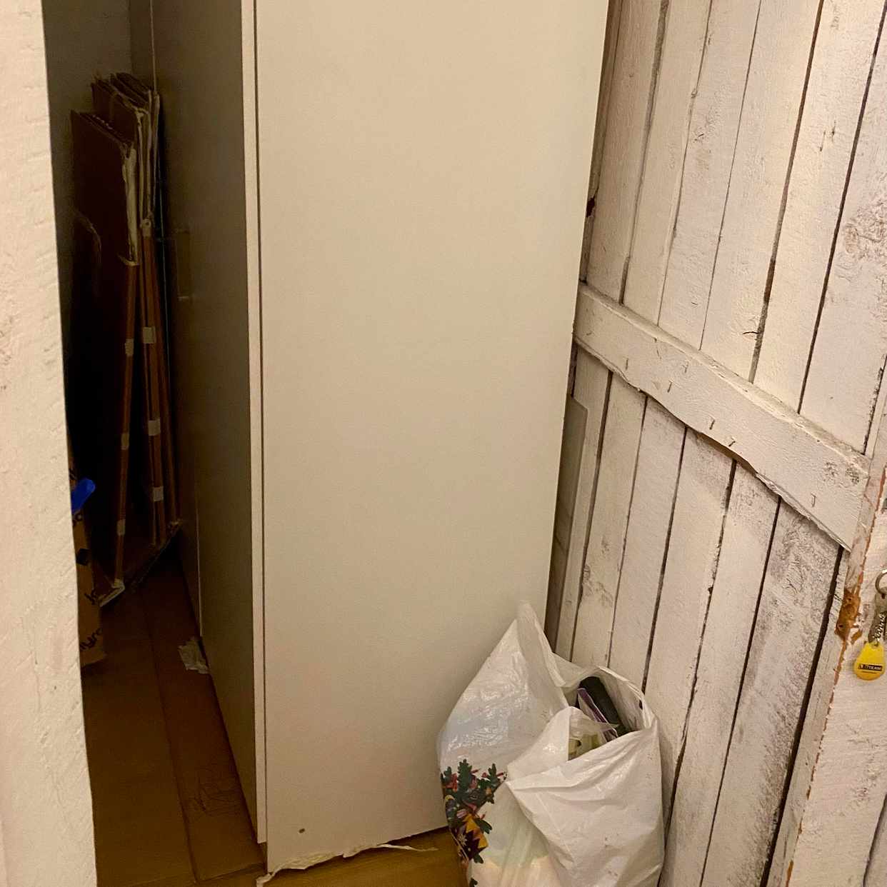 image of Remove wardrobe + boxes - Stockholm