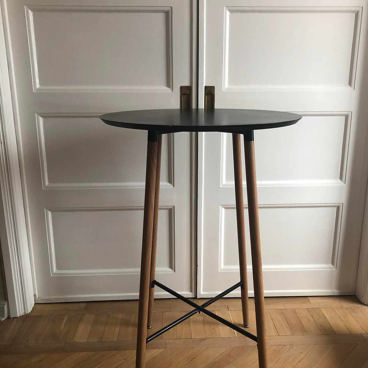 image of Bar Table give away! - Stockholm