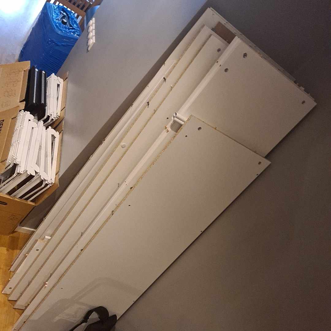 image of Wardrobe in pieces - Bromma