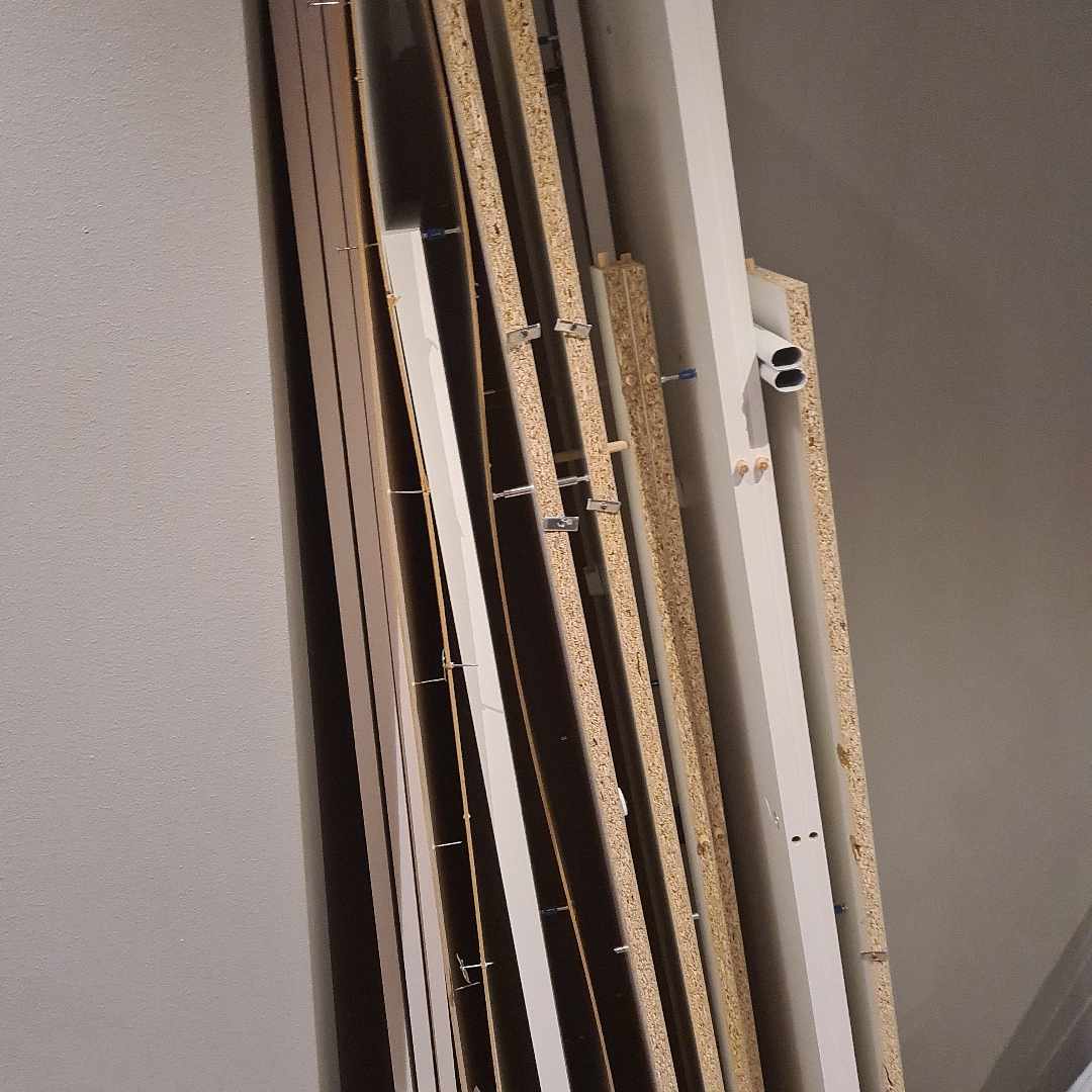 image of Wardrobe in pieces - Bromma