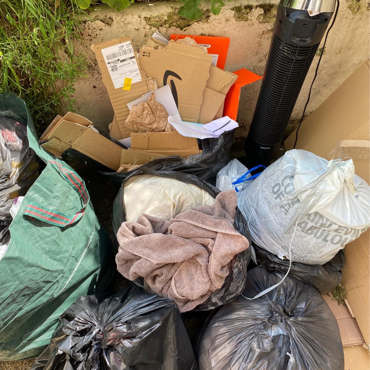 image of Cardboards and waste - London