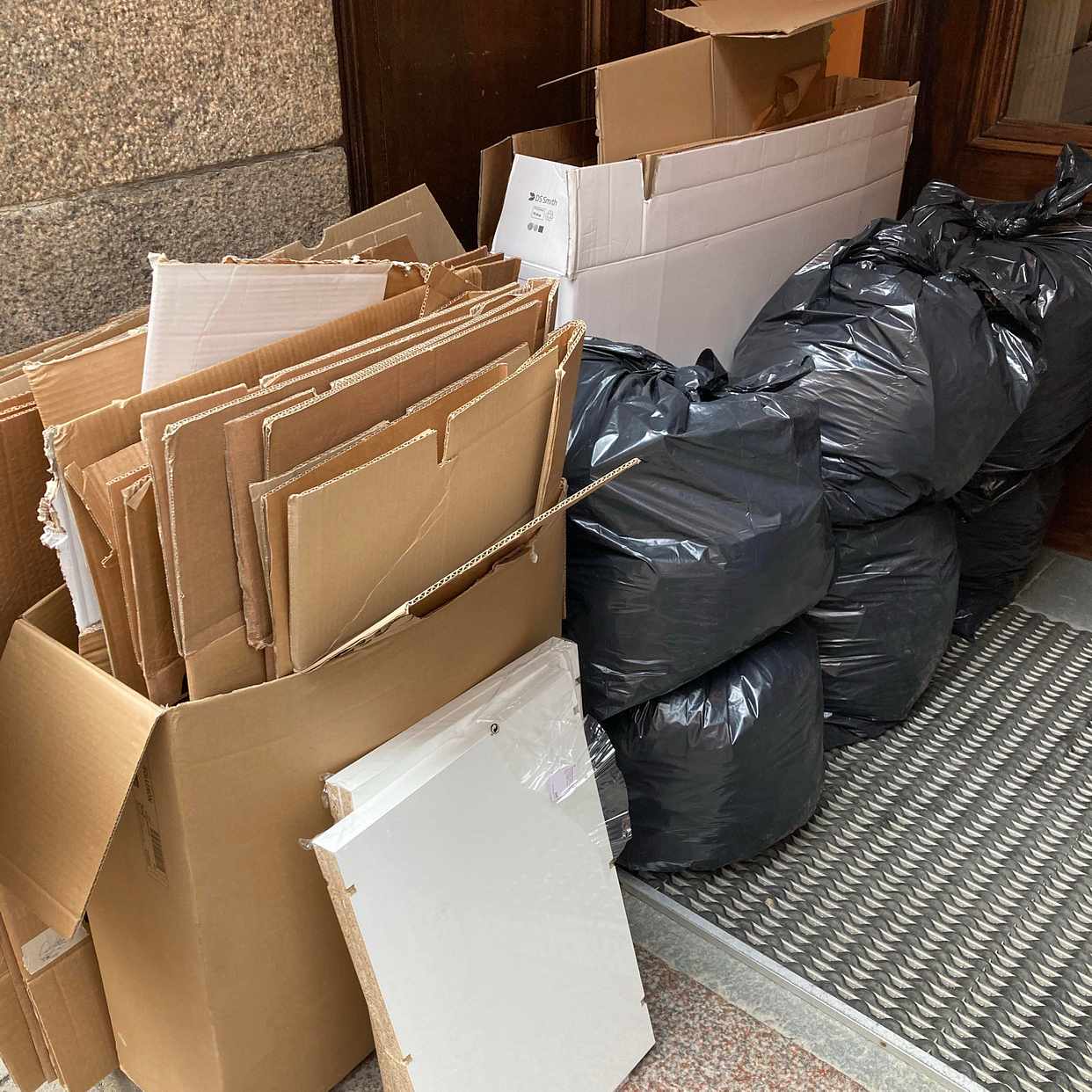 image of Upphämtning av diverse - Stockholm