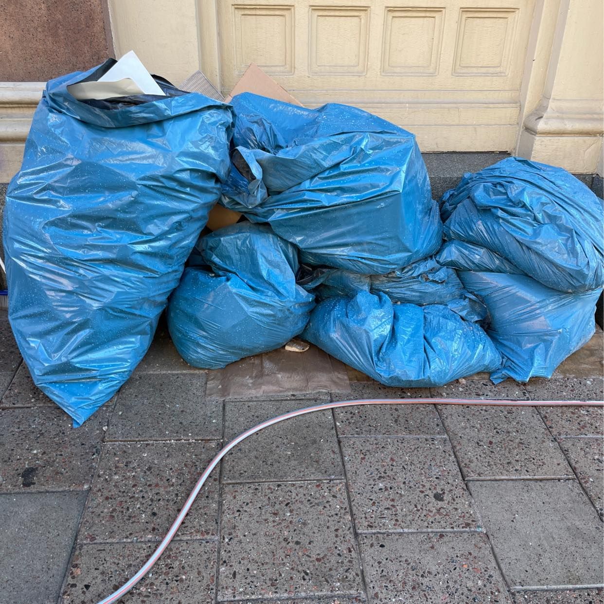 image of Säckar bygg papper - Stockholm
