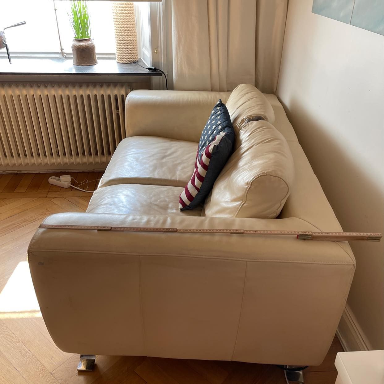image of Liten två sits soffa - 