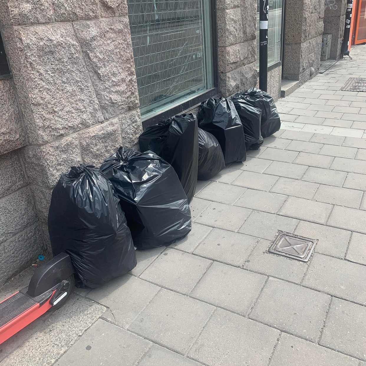 image of Trash from painting walls - Stockholm City