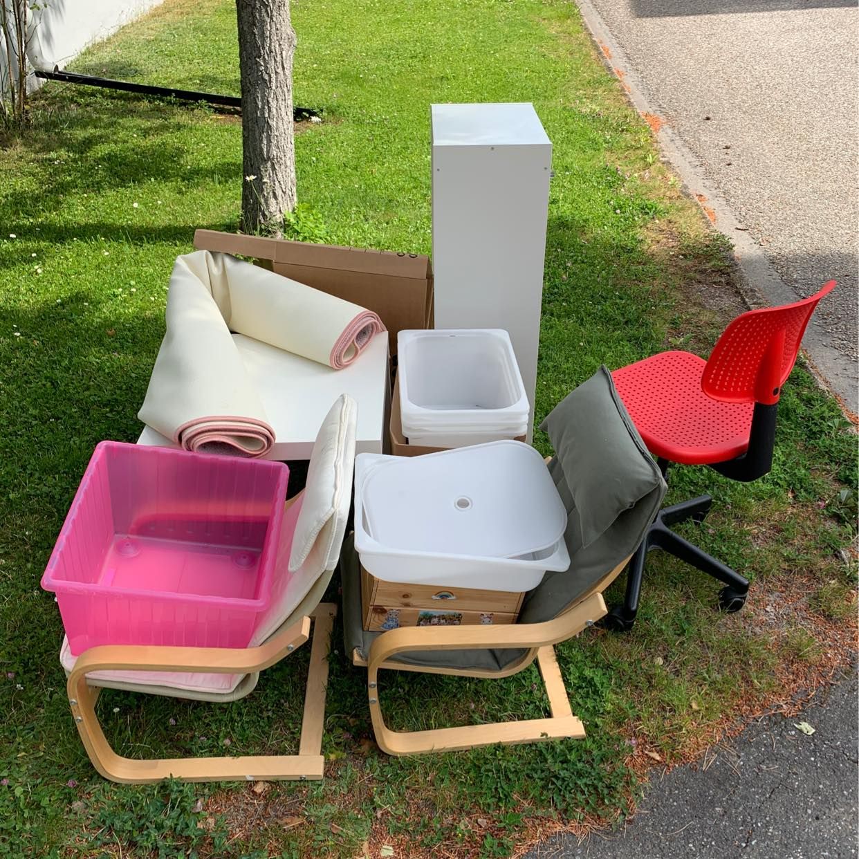 image of Gamla Ikea möbler - Bromma