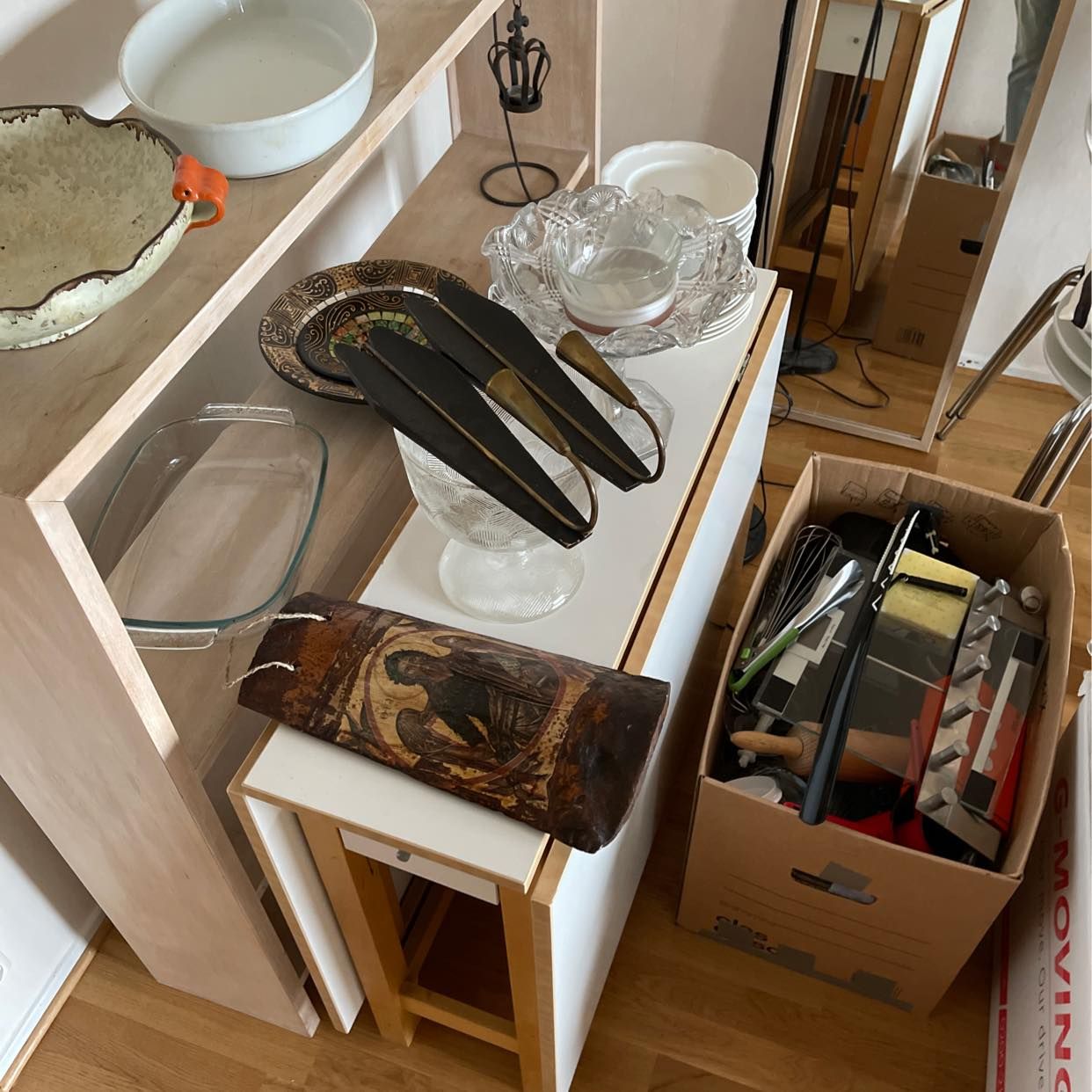 image of köksutrustning+bord etc - Johanneshov