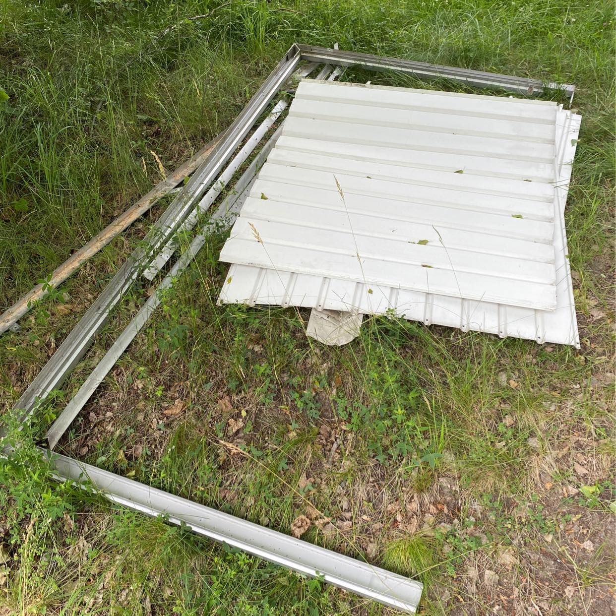image of Nedmonterat balkongräcke - Hägersten